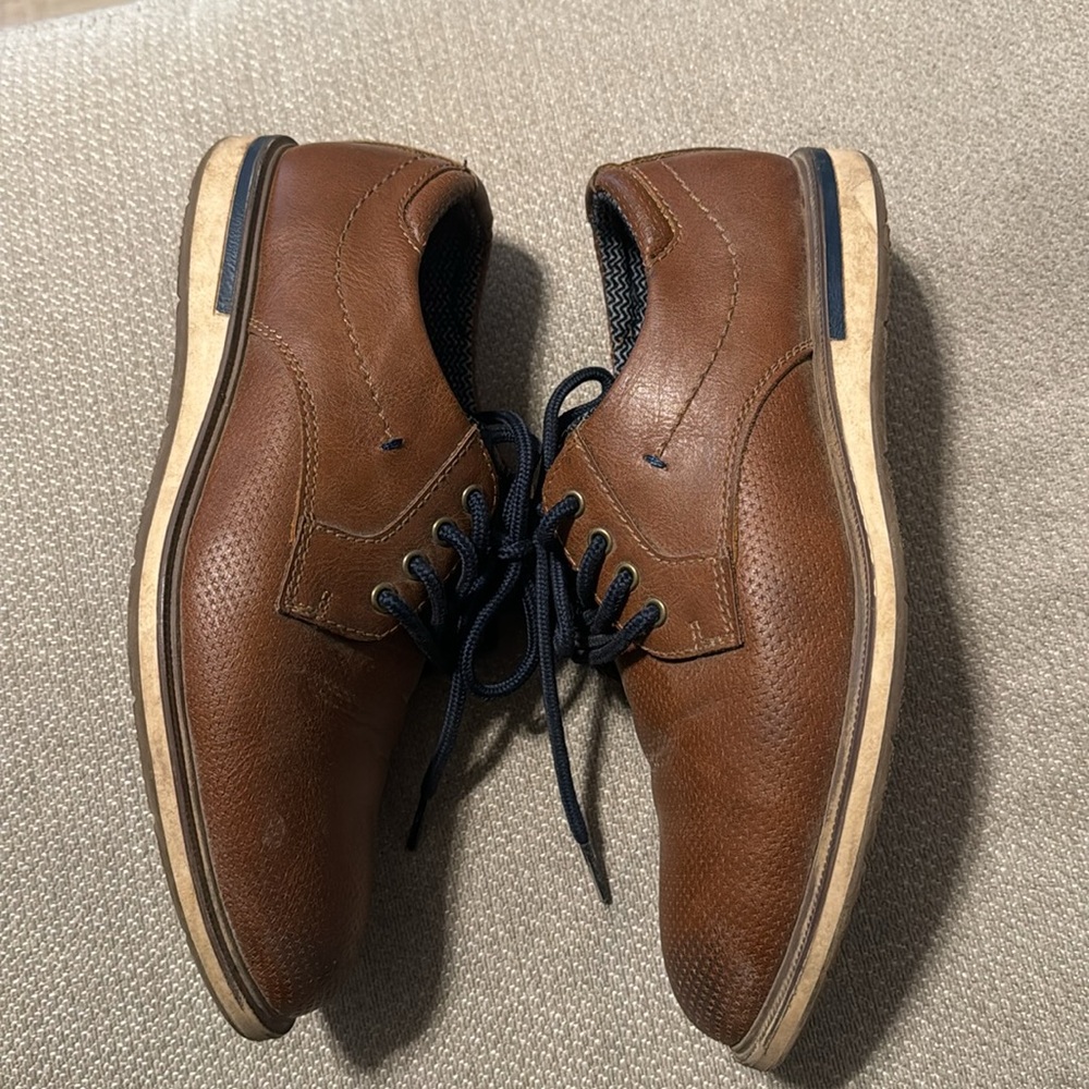 Dress up shoes